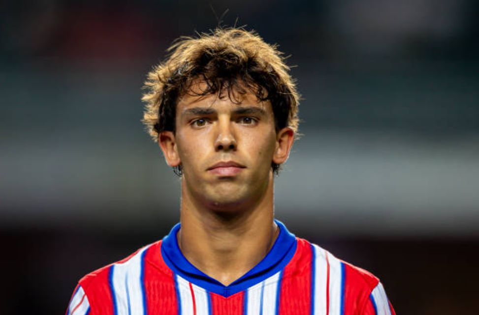 Felix vẫn ra sân cho Atletico.